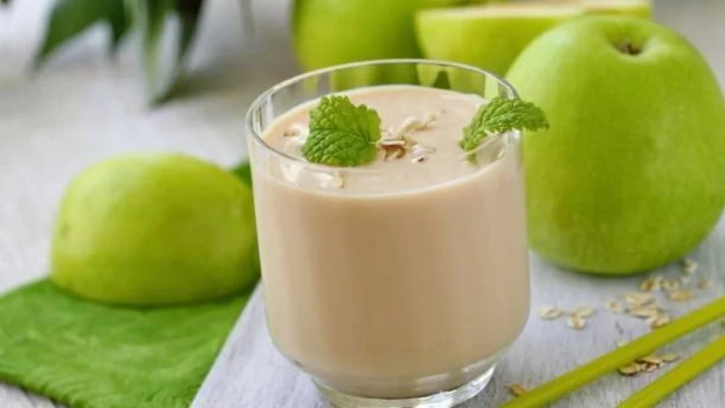 Licuado de manzana con avena
