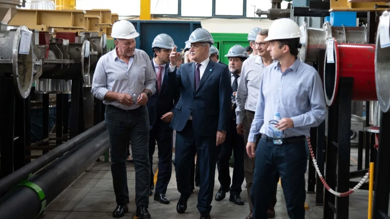 Taiana visitó Impsa: "Es un orgullo para la industria argentina"