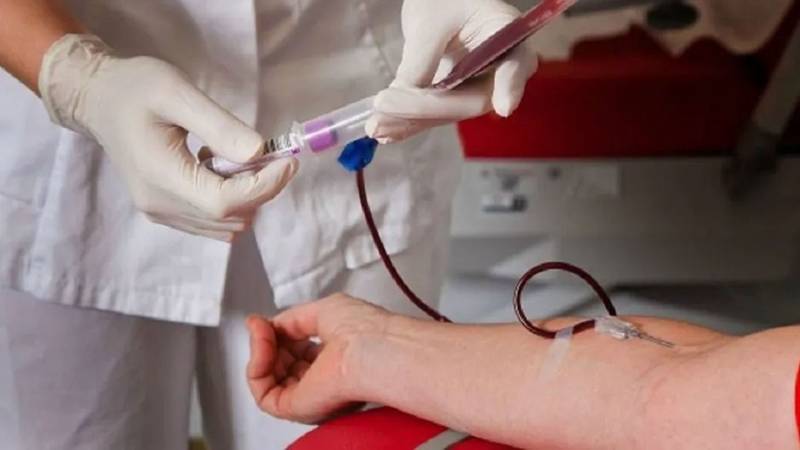Donar sangre.