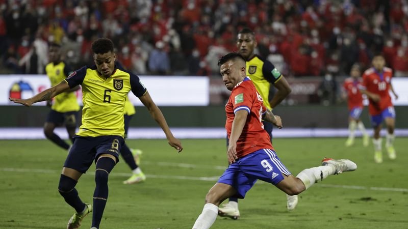Federación Ecuador dice no convocó a Castillo al Mundial ante el riesgo de nuevas sanciones