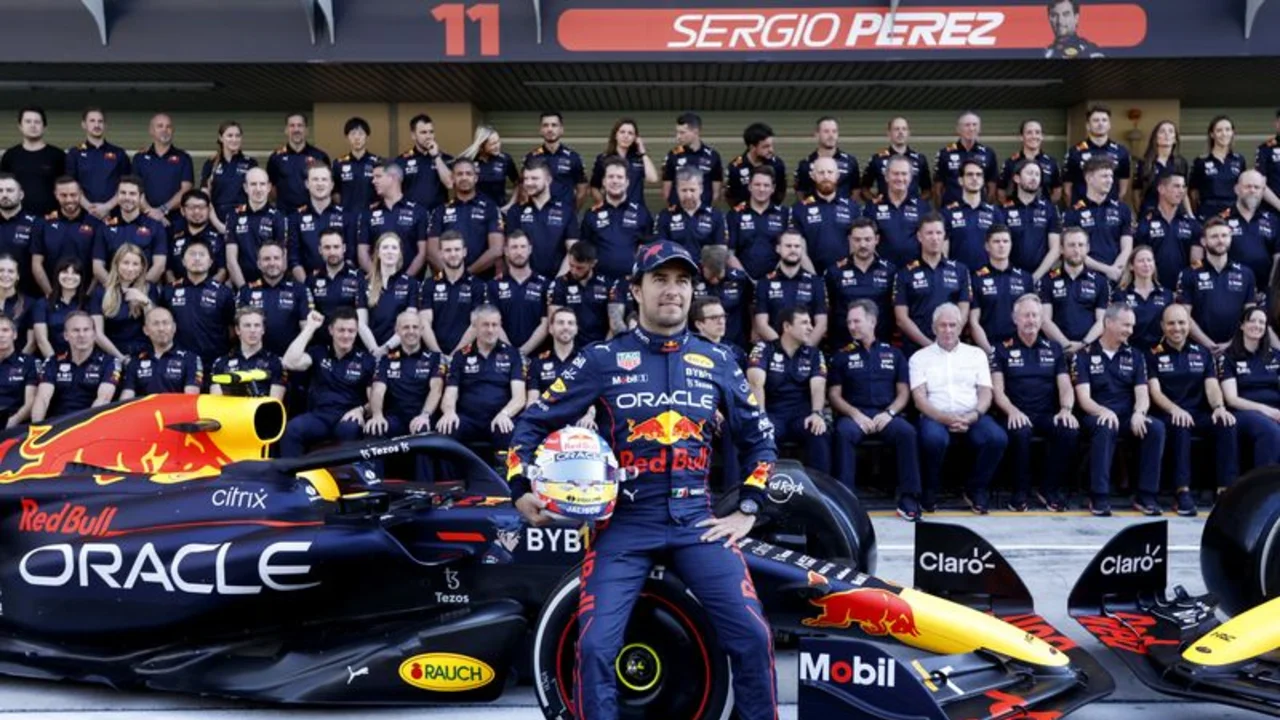 Checo Pérez, de Red Bull, rechaza especulaciones sobre el accidente de Mónaco