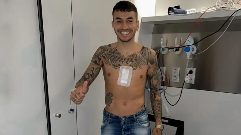 Ángel Correa el alambre