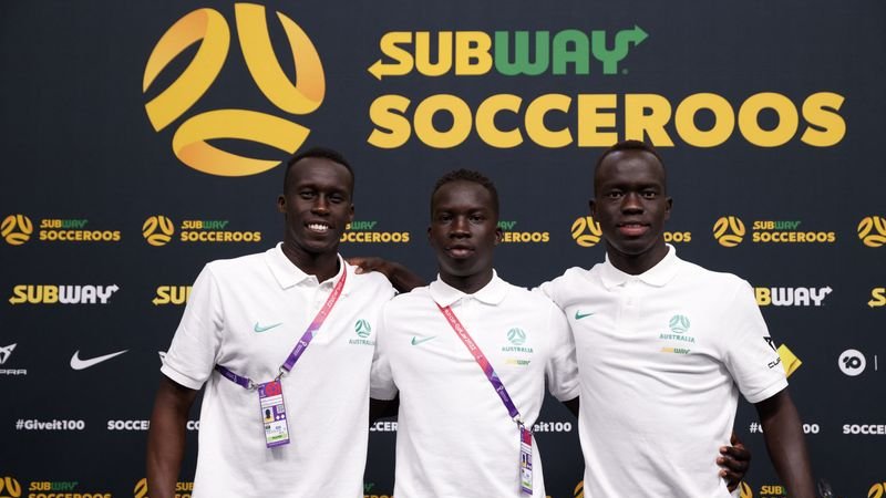 Trío de origen africano, orgulloso de representar a la Australia multicultural