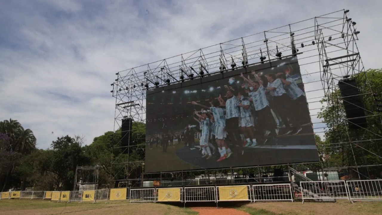 Mundial Qatar 2022 pantalla gigante CABA