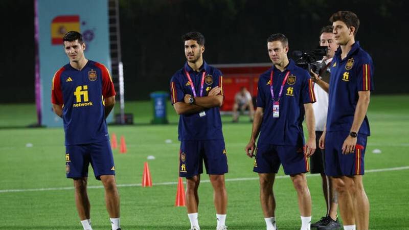 ¿Mi relación con la hija del entrenador? Sin presión, dice español Ferrán Torres