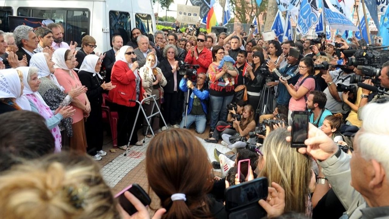 Convocan una ronda emblemática para despedir a Hebe de Bonafini en Plaza de Mayo 