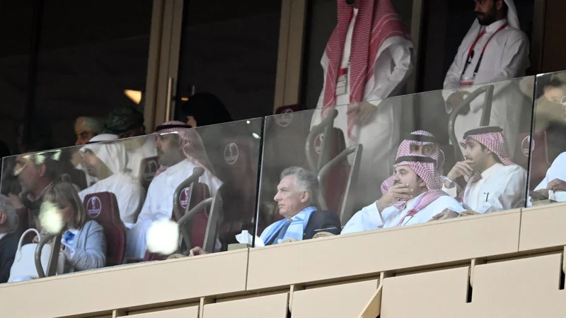 Juntan firmas para que Macri no vuelva a presenciar los partidos de la Selección en el Mundial de Qatar