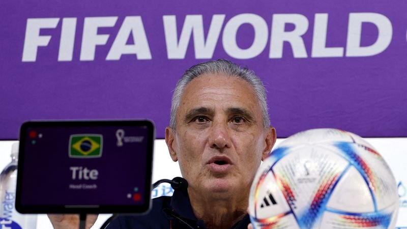 Lidiar con la presión debe ser algo natural para Brasil, dice DT Tite
