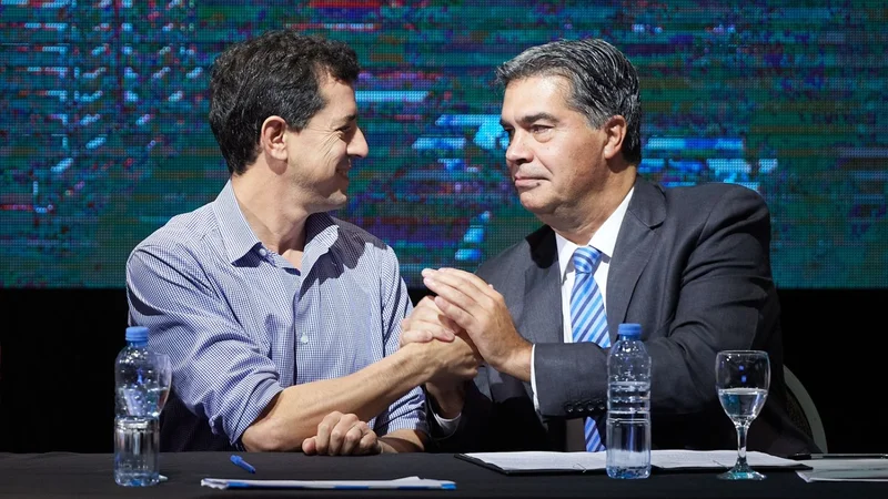 De Pedro anunció en Chaco la descentralización de la fábrica de DNI y pasaportes