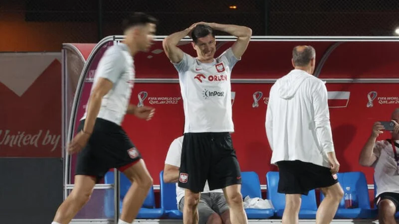 Polonia enfrenta una dura prueba ante una confiada Arabia Saudita