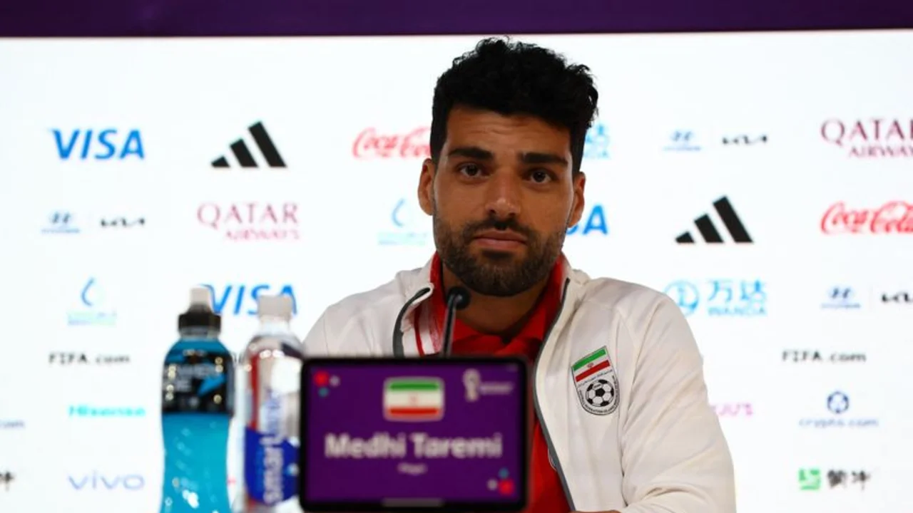 Los futbolistas iraníes no están bajo presión tras negarse a cantar el himno, dice Taremi