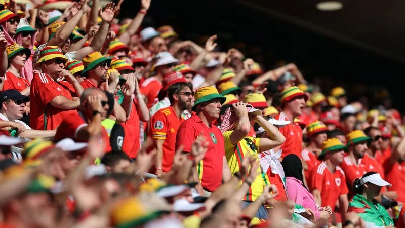 Permitidos gorros y banderas arcoíris en el partido Gales-Irán del Mundial de Qatar