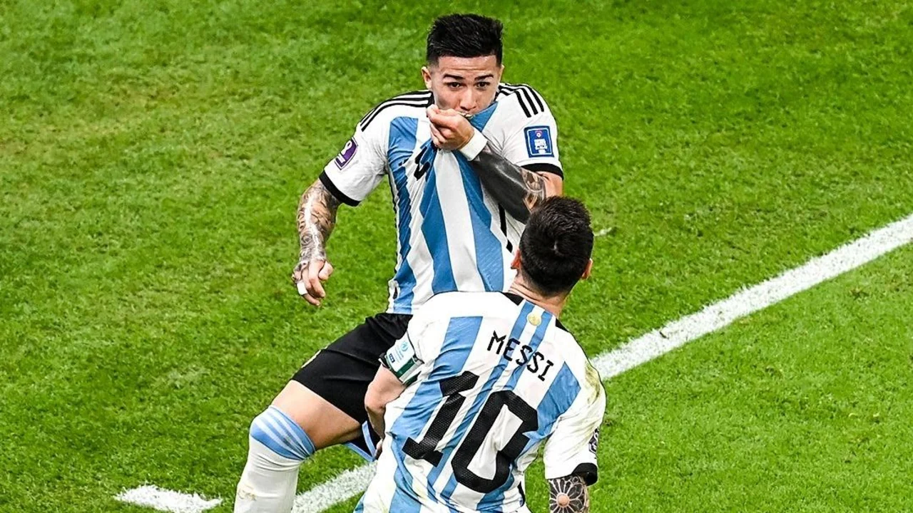 Enzo Fernández Selección Argentina River Plate Benfica