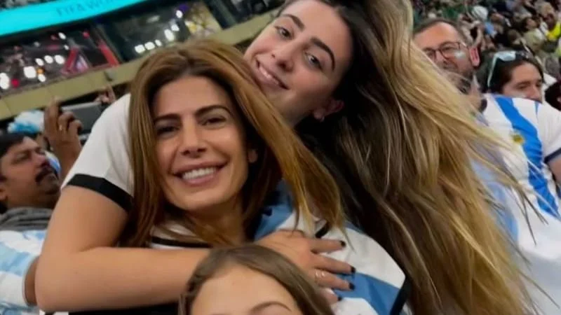 Sin Macri, Awada se mostró en el partido de la Selección contra México en Qatar