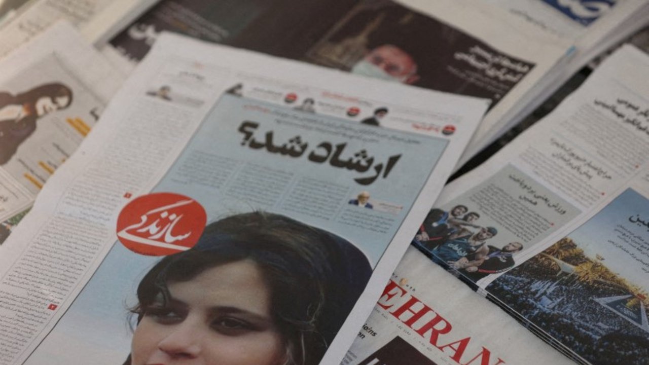 Irán libera a cientos de detenidos por las protestas y cita la victoria en Qatar