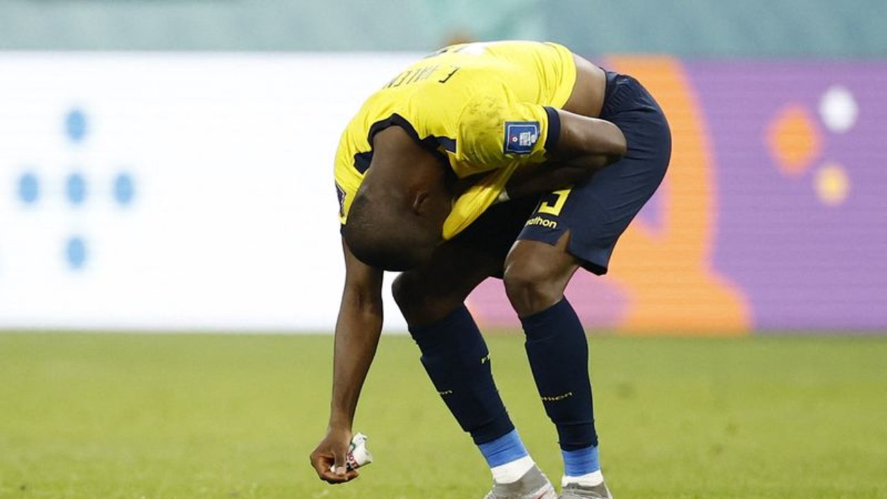 Capitán de Ecuador, Enner Valencia, pide disculpas por eliminación del Mundial