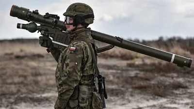 Polonia despliega antimisiles en la frontera con Ucrania Polonia despliega antimisiles en la frontera con Ucrania
