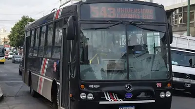 Paro de colectivos: el Gobierno bonaerense anunció que comenzó a pagar la deuda con las empresas Paro de colectivos: el Gobierno bonaerense anunció que comenzó a pagar la deuda con las empresas
