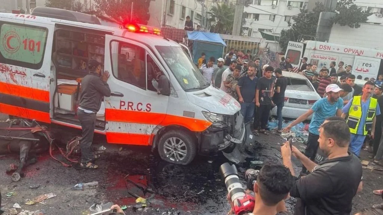 Israel bomardeó ambulancias en Gaza y Hamas denuncia 13 muertos y 26 heridos