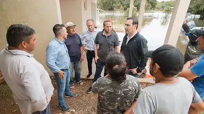 Por la crecida de los ríos Uruguay y Paraná, hay más de 600 familias evacuadas y siguen las tareas de asistencia Por la crecida de los ríos Uruguay y Paraná, hay más de 600 familias evacuadas y siguen las tareas de asistencia