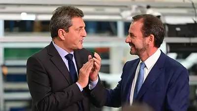 Ariel Sujarchuk: “Massa nos llama a terminar con la grieta mientras del otro lado proponen eliminar al adversario” Ariel Sujarchuk: “Massa nos llama a terminar con la grieta mientras del otro lado proponen eliminar al adversario”