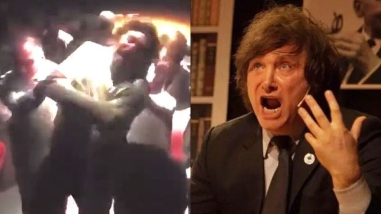 Javier Milei, con un chaleco de fuerza en la obra "El consultorio de Milei", de Nito Artaza