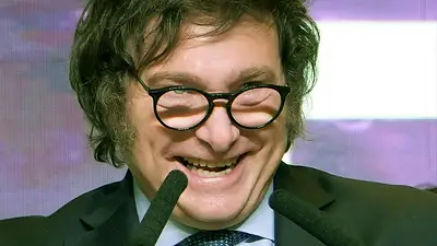 VIDEO: el día que Javier Milei participó de la marcha de Hugo Moyano contra las políticas de Mauricio Macri VIDEO: el día que Javier Milei participó de la marcha de Hugo Moyano contra las políticas de Mauricio Macri