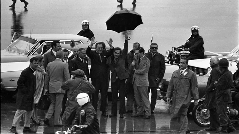 Juan Domingo Perón regresa a Argentina luego de  18 años de exilio y proscripción 