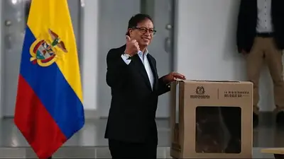 El presidente de Colombia, Gustavo Petro, se pronunció a favor del candidato oficialista en las elecciones argentinas. El presidente de Colombia, Gustavo Petro, se pronunció a favor del candidato oficialista en las elecciones argentinas.