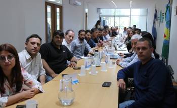 El gobierno provincial retoma las negociaciones con estatales y docentes | Paritarias 2026