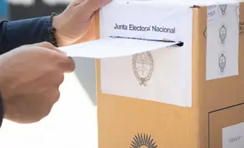 Encuesta exclusiva: el 61,7% se endeudó para vivir y dos candidatos cabeza a cabeza | Encuestas 2026