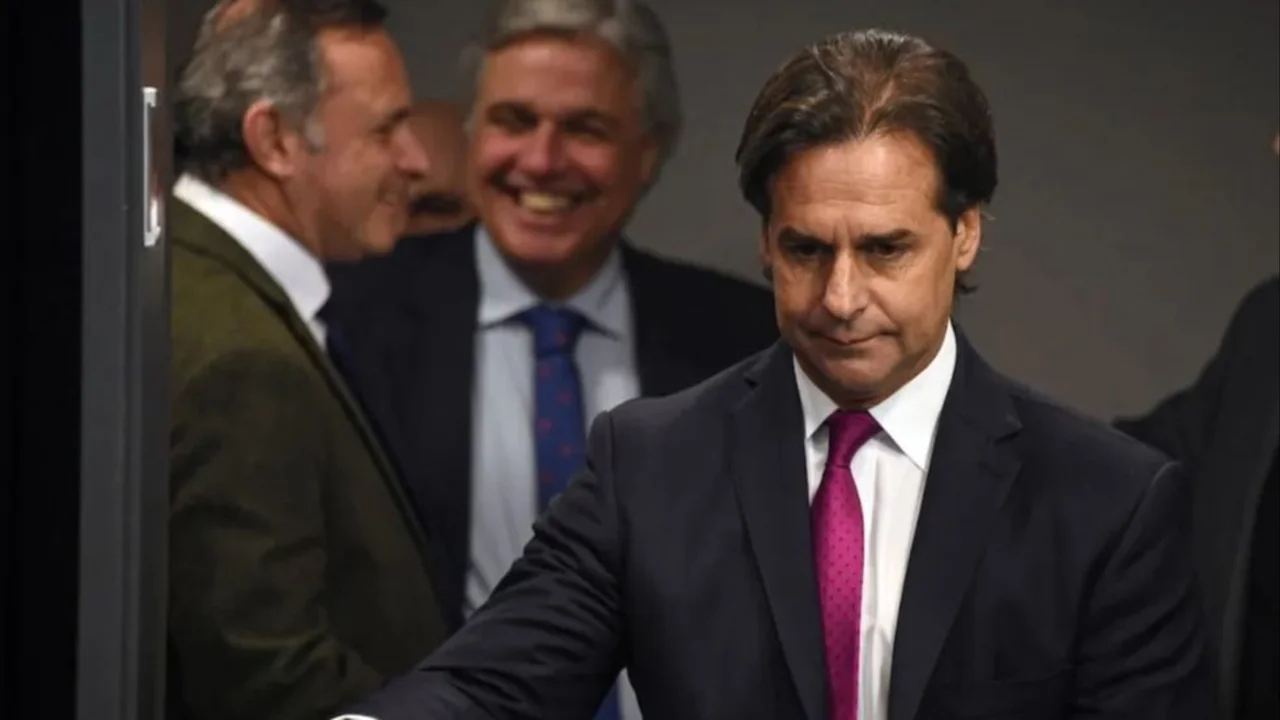 Lacalle Pou viajará a China e intentará avanzar con un TLC en soledad