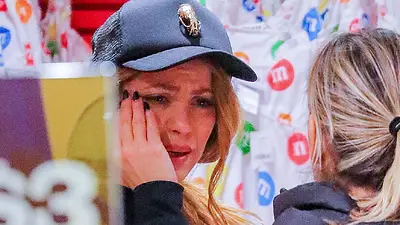 Shakira Shakira