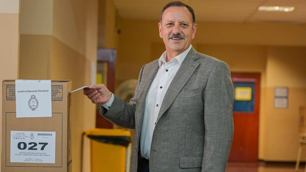 Votó Ricardo Quintela en el balotaje 2023: "Creemos que tenemos un futuro inmediato próspero"