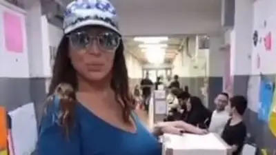 Moria Casán se presentó a votar con gran convicción: "Aguante Argentina". Moria Casán se presentó a votar con gran convicción: "Aguante Argentina".