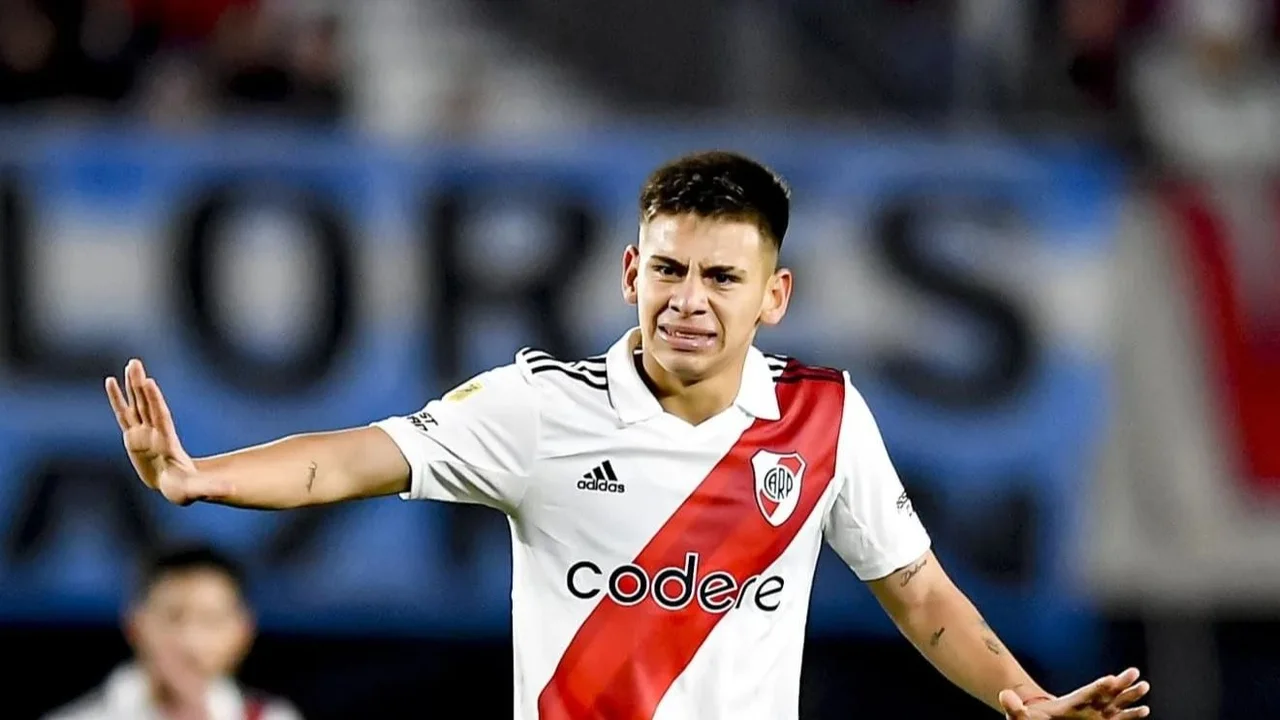 River, Diablito Echeverri. mercado de pases, Martín Demichelis, deportes