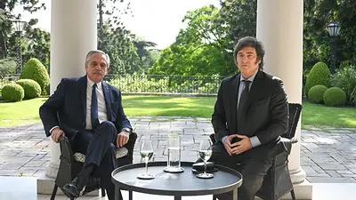Alberto Fernández se reúne con Milei en Olivos antes de la apertura de mercados Alberto Fernández se reúne con Milei en Olivos antes de la apertura de mercados