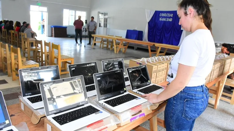 Achican la brecha digital: 168 nuevas herramientas tecnológicas para estudiantes de Pirané
