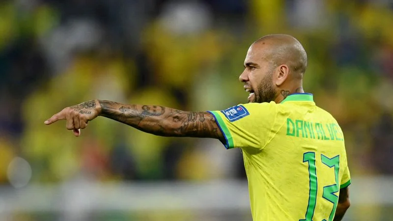 Fiscalía en España pide nueve años de cárcel para Dani Alves por presunta agresión sexual