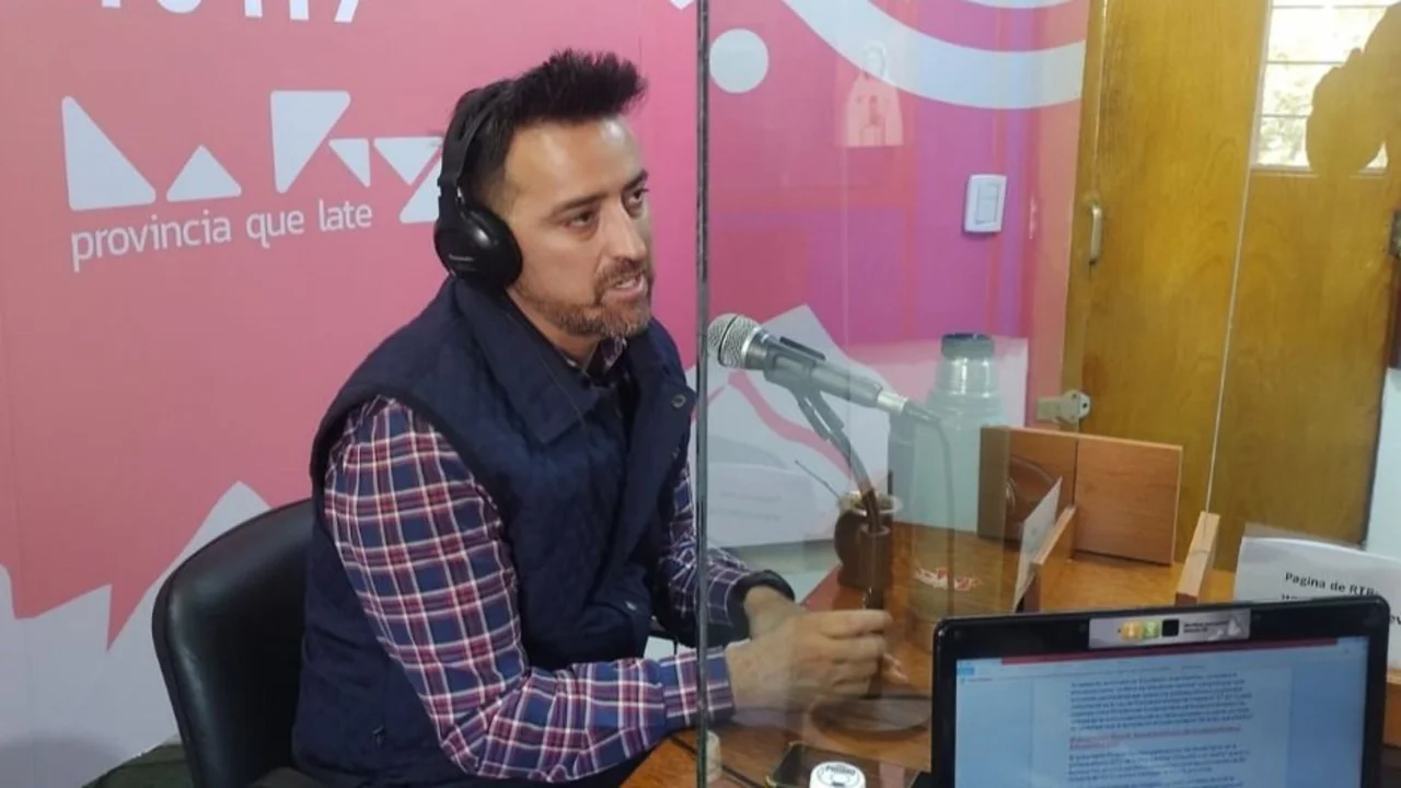 Milei propone privatizar los medios públicos: la contundente respuesta de los periodistas riojanos