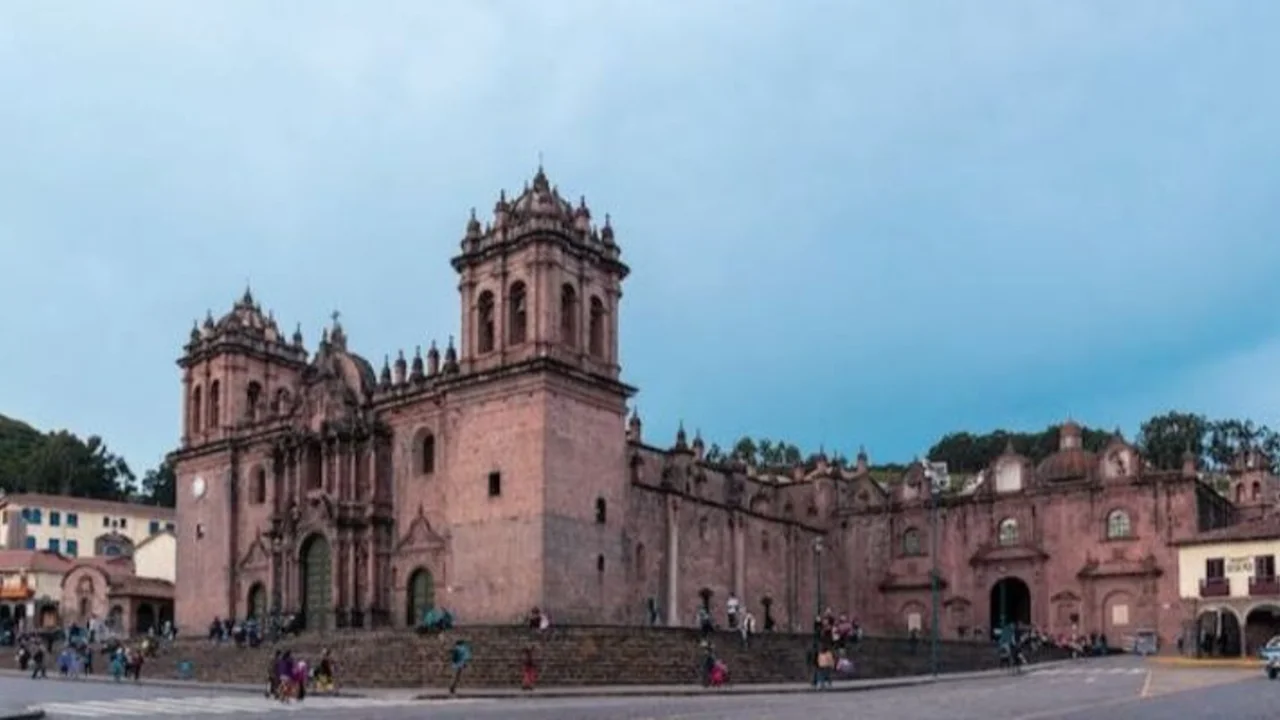 Las iglesias más antiguas: Catedral de Cuzco