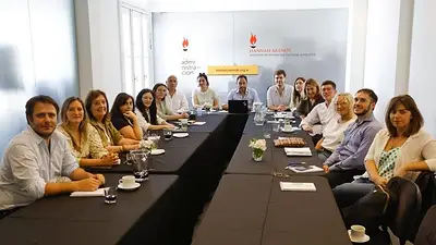 Carrió se diferencia del PRO y ya se planta como "oposición responsable" a Milei desde el Congreso Carrió se diferencia del PRO y ya se planta como "oposición responsable" a Milei desde el Congreso