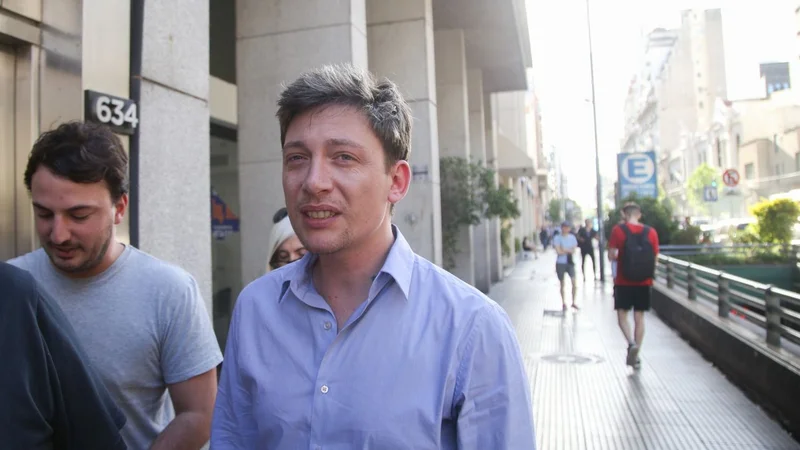 Santiago Caputo adelantó que el Gobierno no va a pedir facultades delegadas para el área fiscal