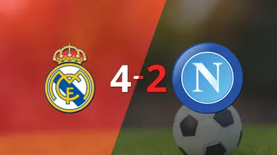 Napoli no pudo hacer frente al poderío de Real Madrid y terminó perdiendo por 4-2 Napoli no pudo hacer frente al poderío de Real Madrid y terminó perdiendo por 4-2