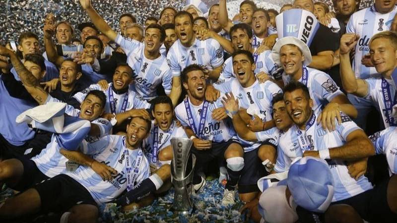 Racing, Gustavo Bou.