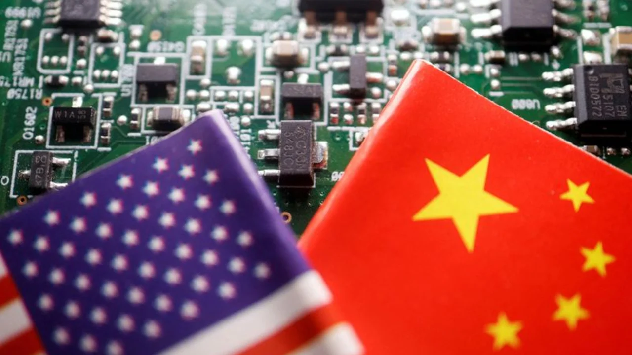 EXCLUSIVA-Investigadores chinos desarrollan modelo de IA para uso militar usando Llama de Meta