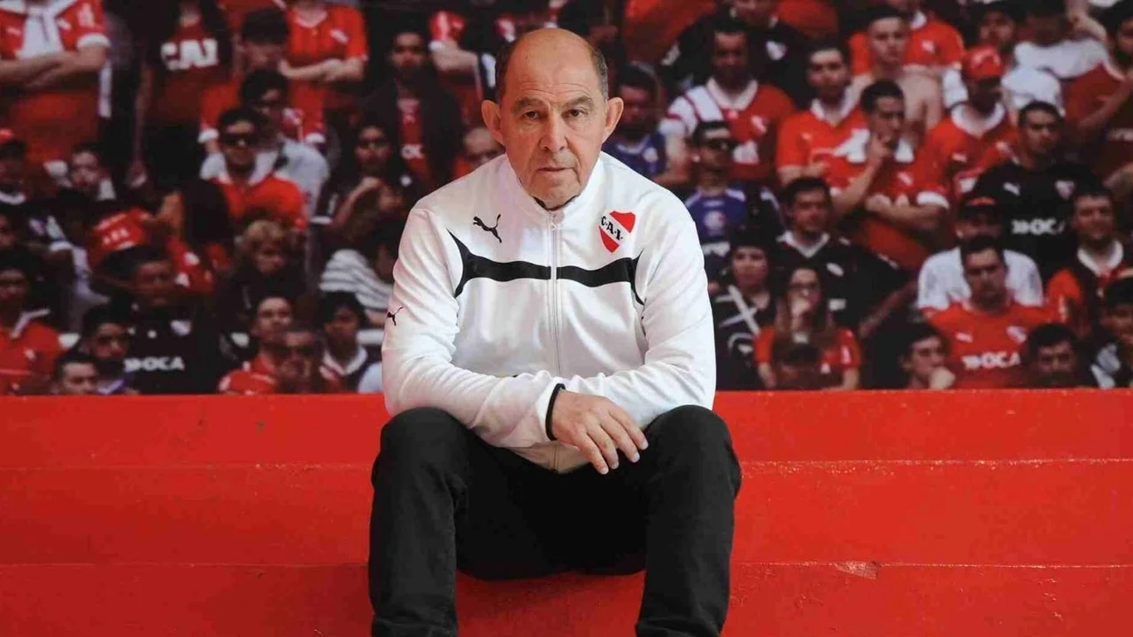Independiente, Ricardo Bochini, Julio Vaccari. 