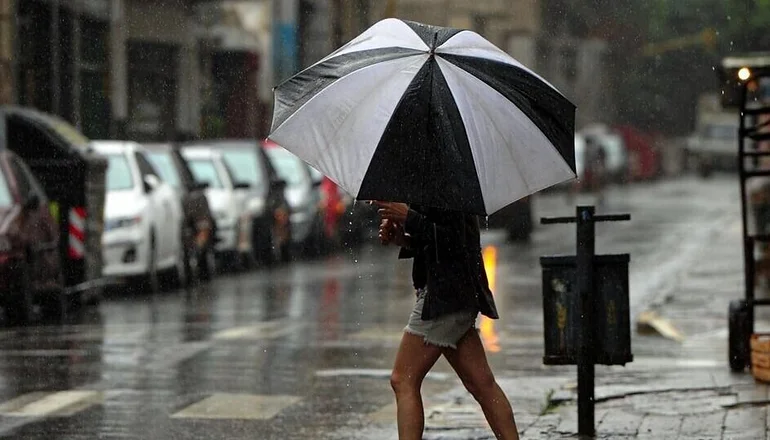Lluvias aisladas.