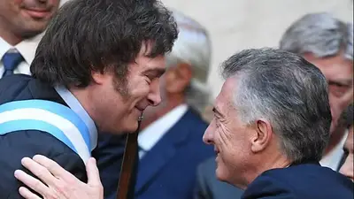 La propuesta de Milei a Macri de cara a las elecciones: "Vayamos juntos y arrasemos al kirchnerismo" La propuesta de Milei a Macri de cara a las elecciones: "Vayamos juntos y arrasemos al kirchnerismo"