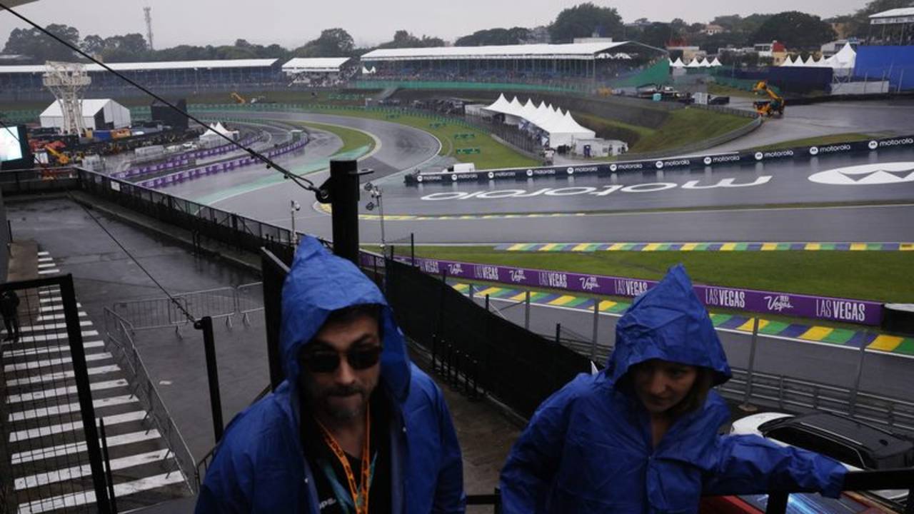 Prueba de clasificación del GP de Sao Paulo se aplaza al domingo por la lluvia